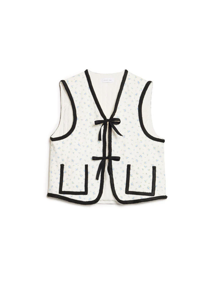 Dalarna Bow Vest - Image 9